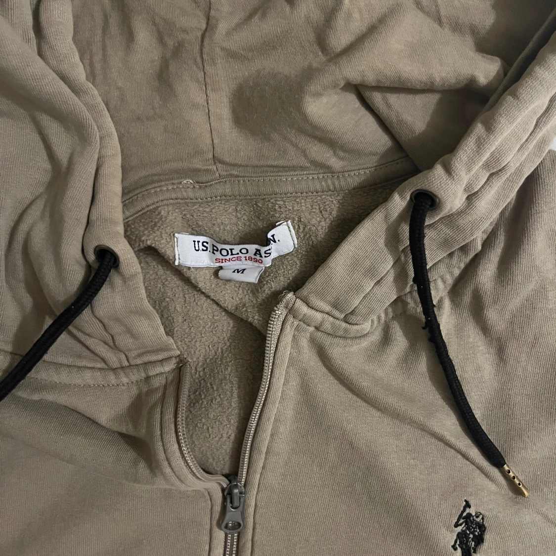 Beige hoodie från U.S. Polo Assn - 1
