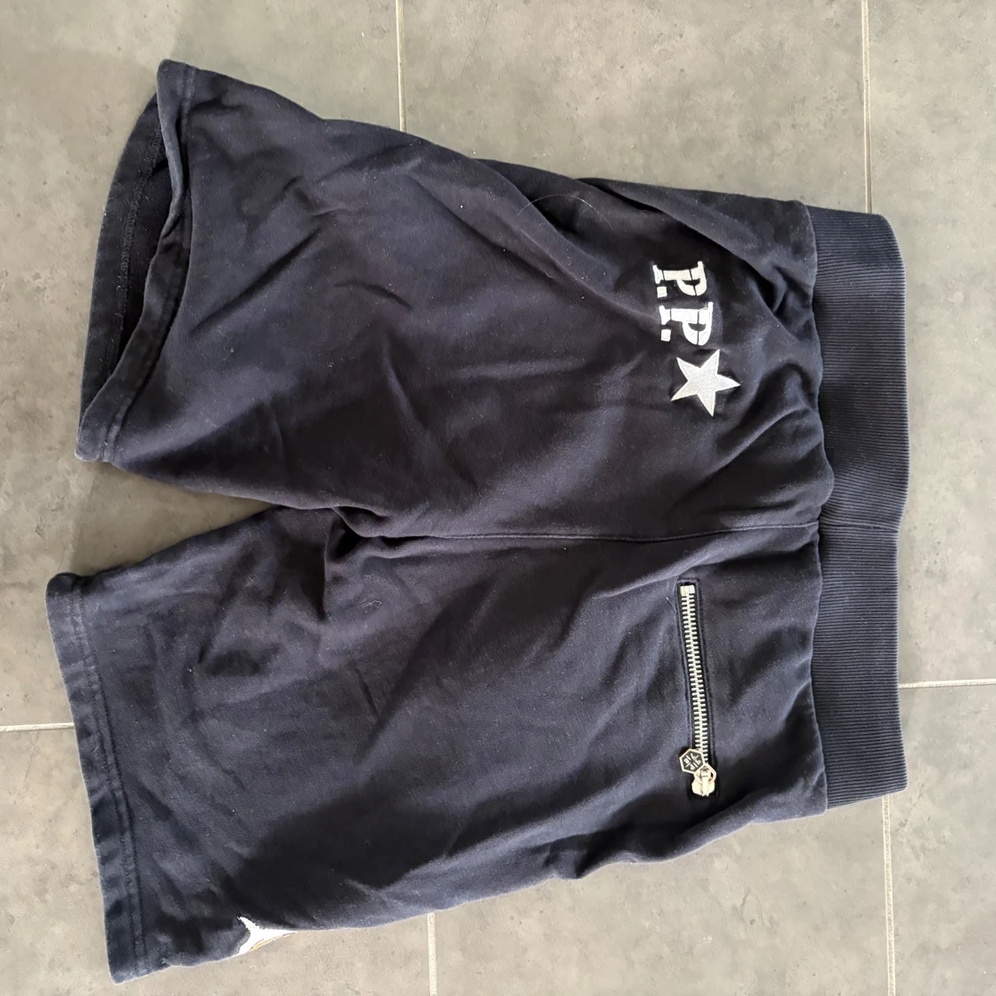 Svarta shorts från Philipp Plein - 1
