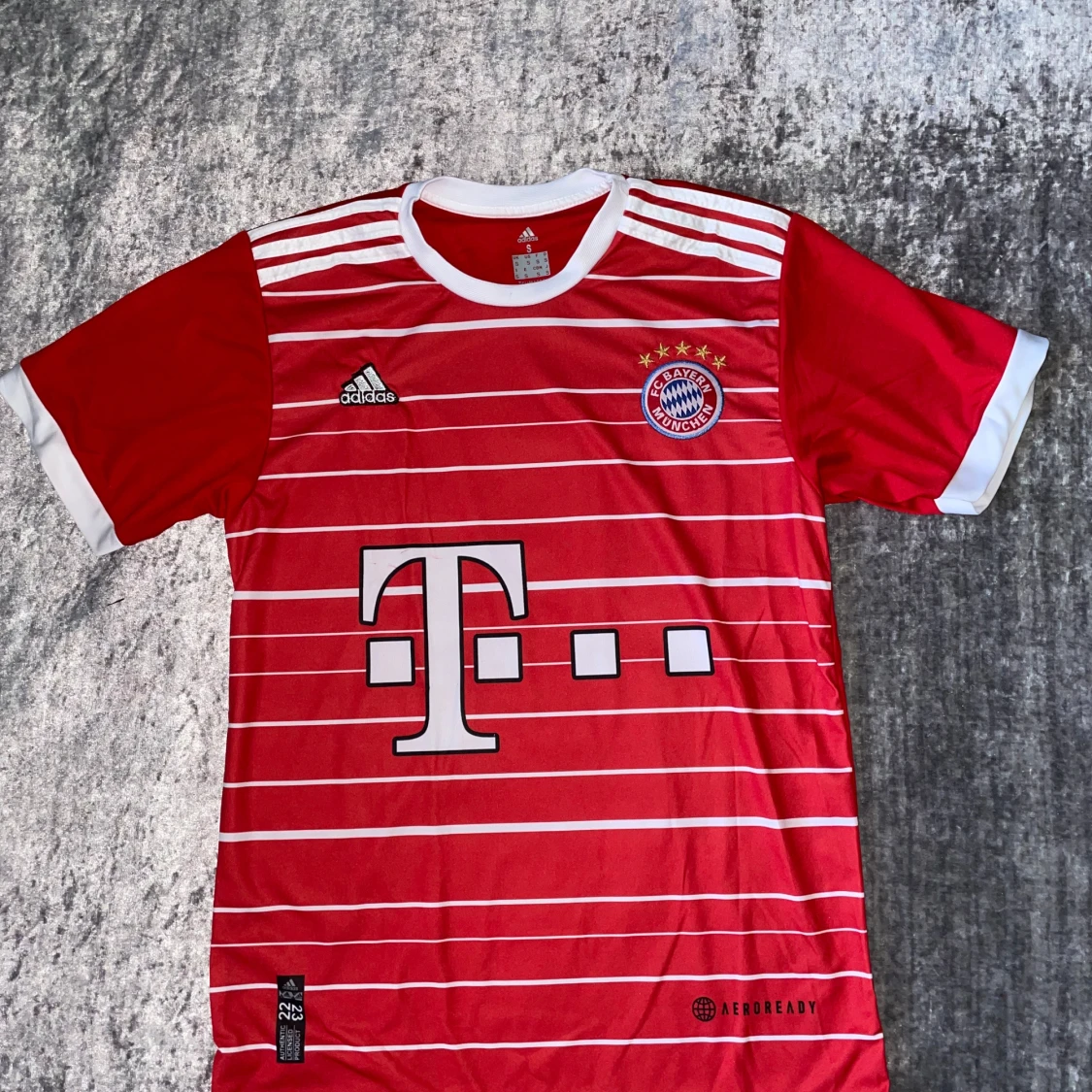 Bayern München mane 17 storlek S 