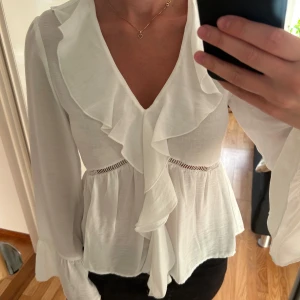 Blus från kapphal - Jättefin blus från Kappahl som är oanvänd
