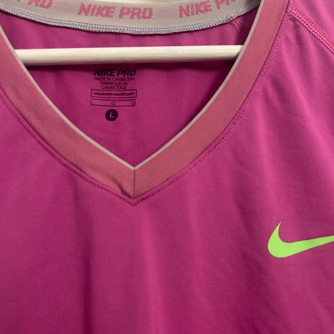 Rosa Nike Pro träningstopp - 1