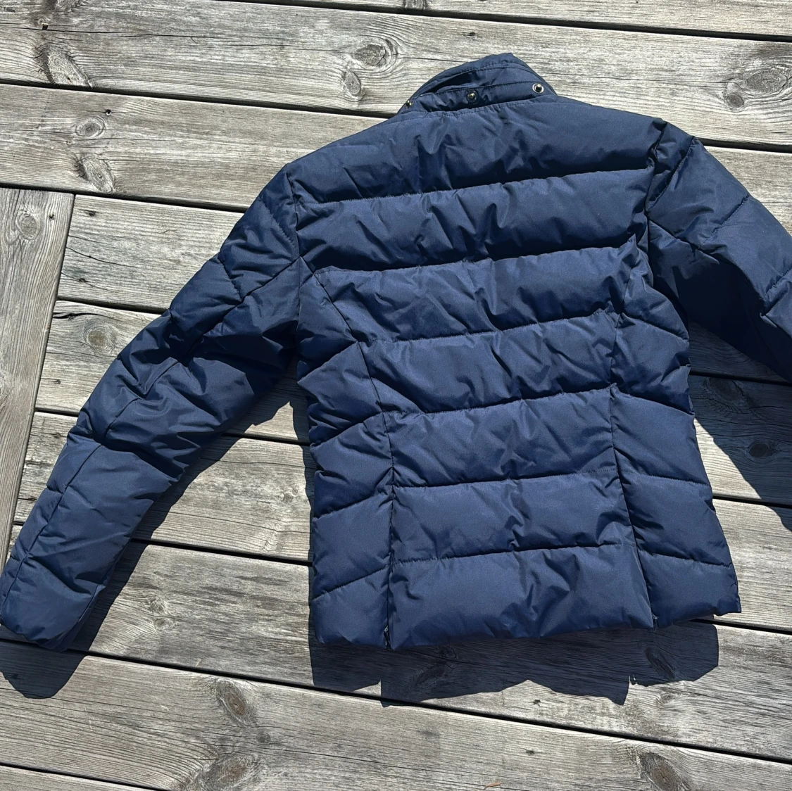 Mörkblå pufferjacka från JH Collection - 1