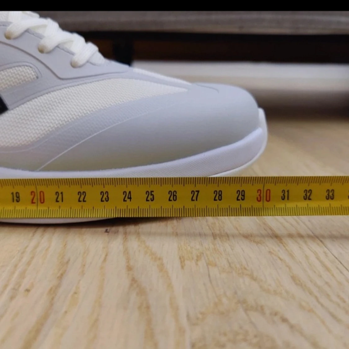 Hummel Dagaz III vita sneakers strl 46 - 4