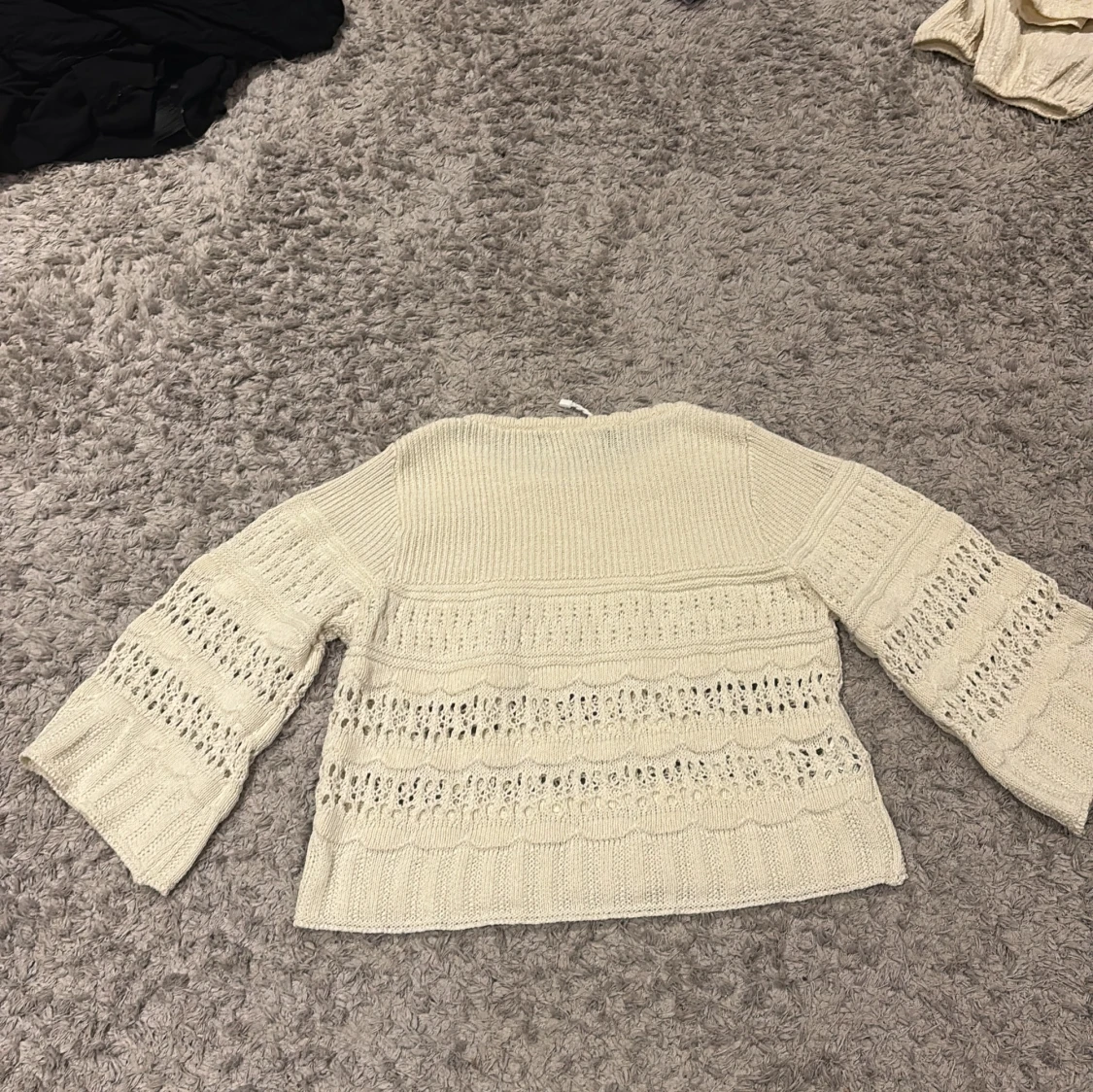 Beige stickad tröja från MNG XS - 2