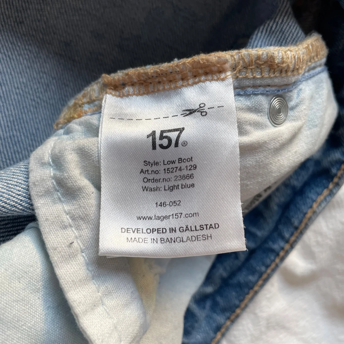 Ljusblå bootcut jeans från 157 - 2