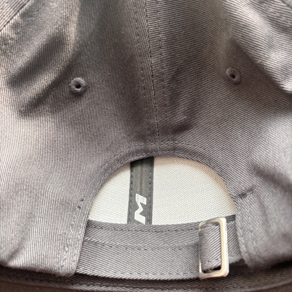 Grå keps från CCM - 2