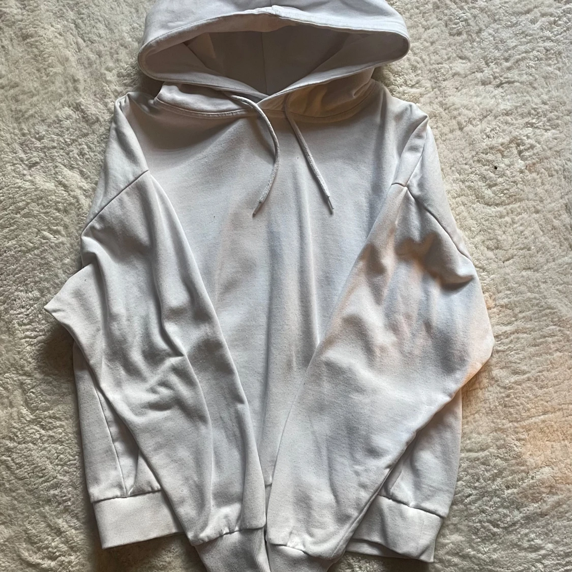 Vit hoodie från 157