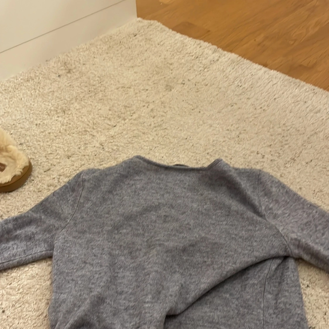 Grå kofta med knappar - 3