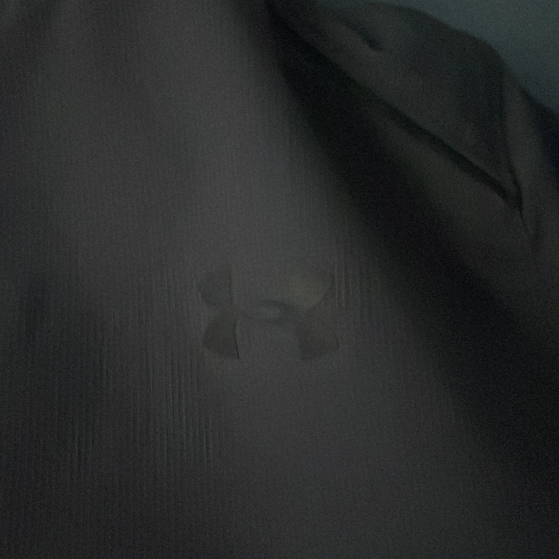 Svart vindjacka från Under Armour XS - 1