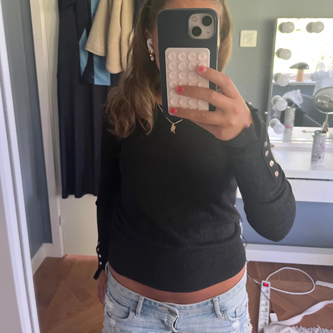 tröja med knappar - 1