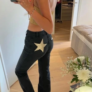 Free people jeans - Slutsålda bootcut jeans från Free people, storlek 25x32