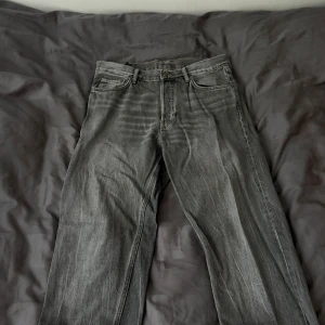 Weekday jeans  - Weekday jeans storlek 31/32 bra skick, kanske använda få gånger
