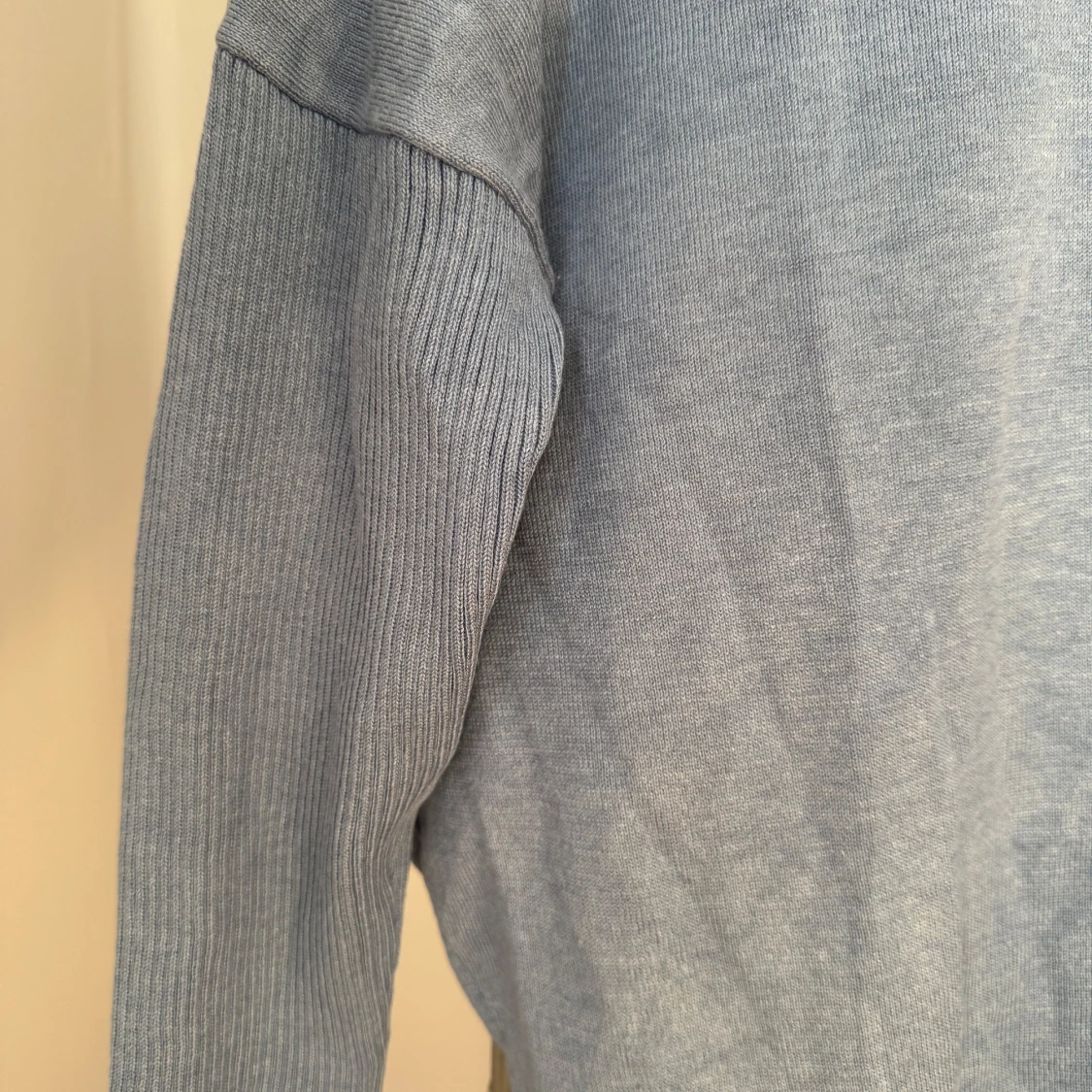 Ny, oanvänd, ljusblå tröja från Saint Tropez! - 1