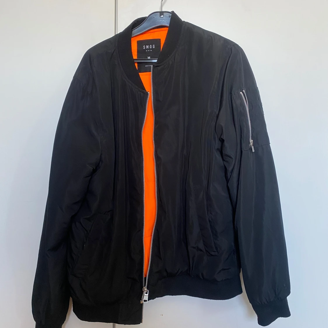 Svart bomberjacka från Smog