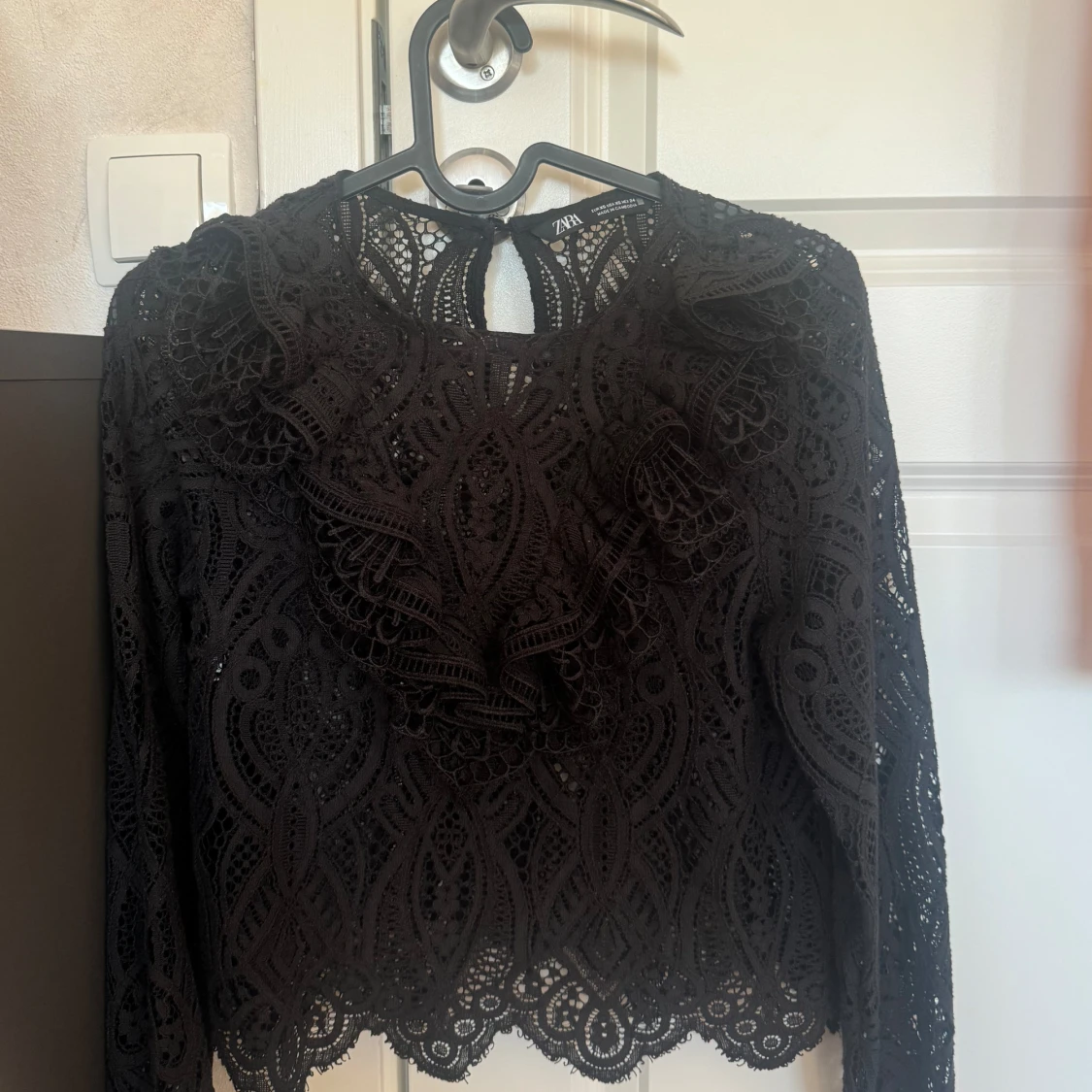 Svart spetsblus från Zara - 1