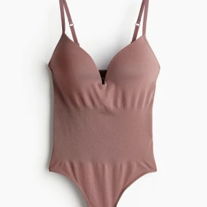 Body - Superfin body från h&m, aldrig använd med prislapp kvar!