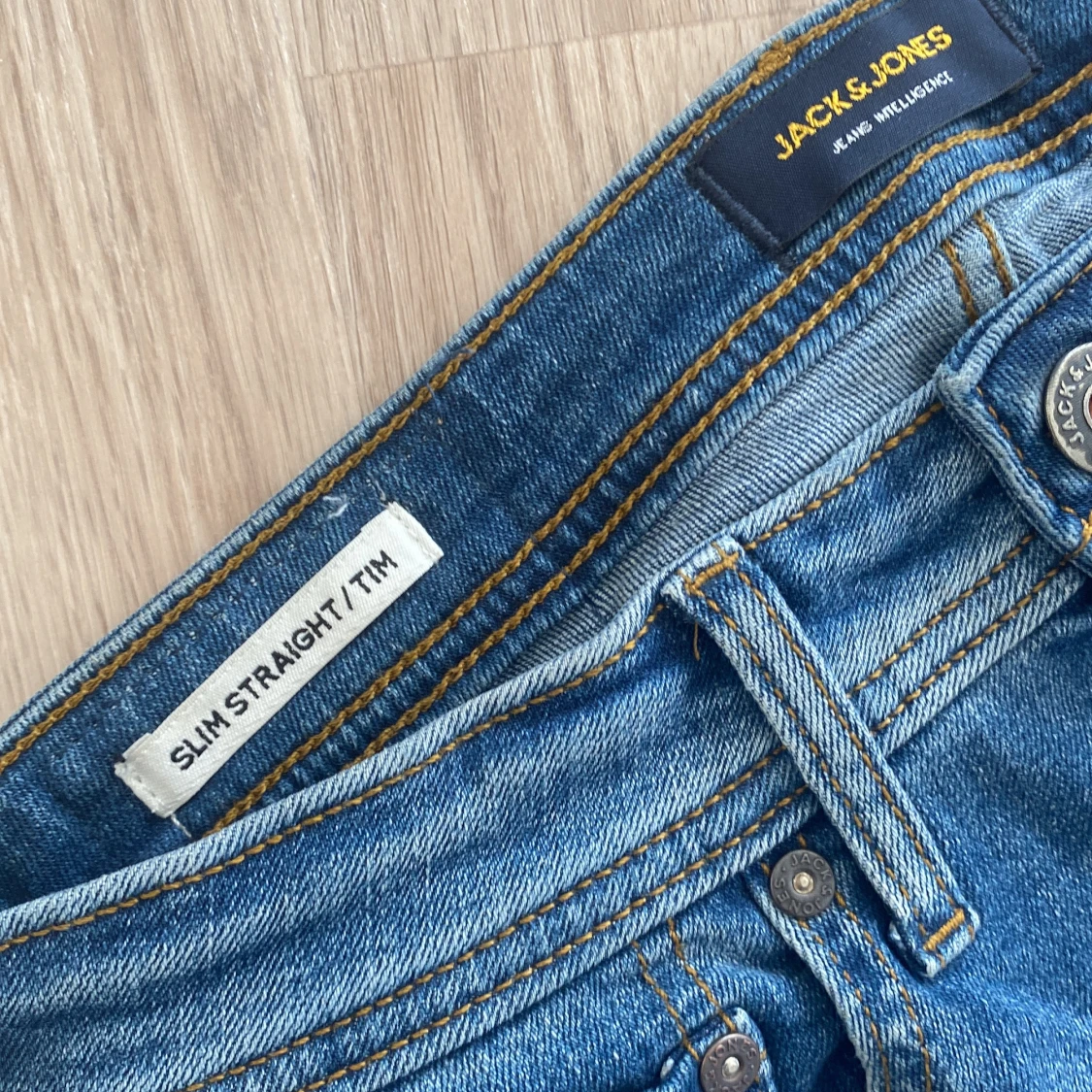 Blå jeans från Jack & Jones - 1