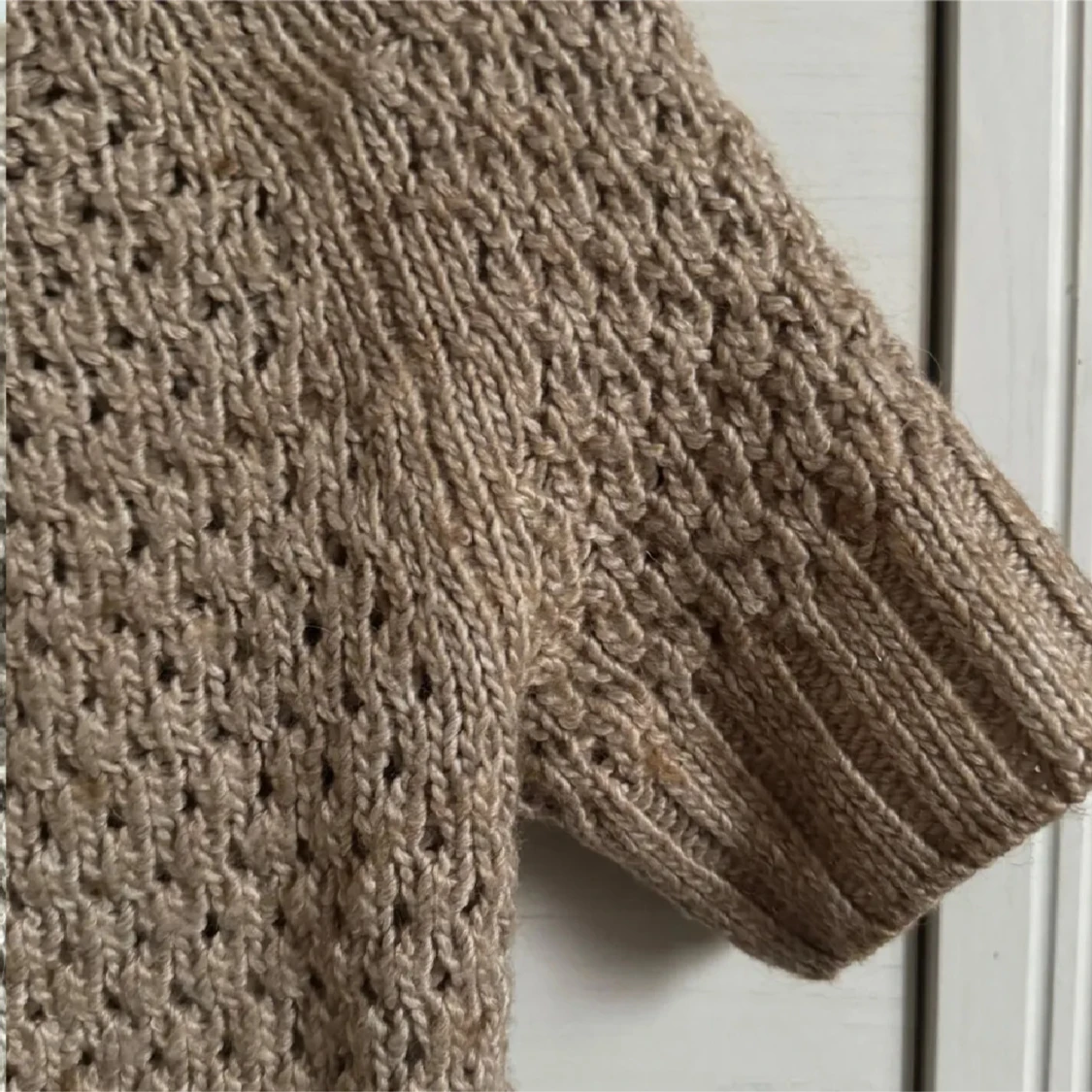 Beige stickad kofta från H&M - 2