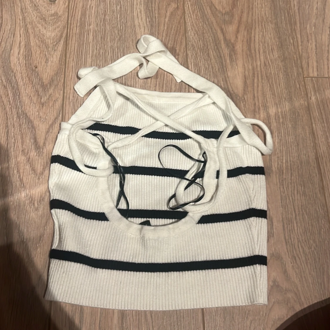 Vit och svart randig ribbad topp - 1