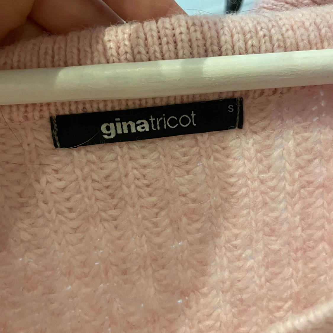 Rosa stickad tröja från Gina Tricot - 2