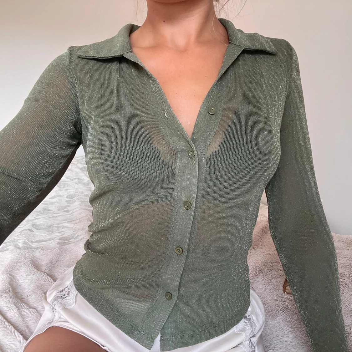 Glittrig mesh blus/skjorta