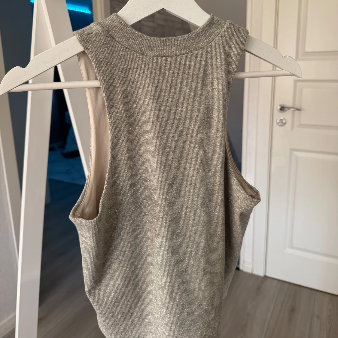 Grå ribbad linnetopp - 3