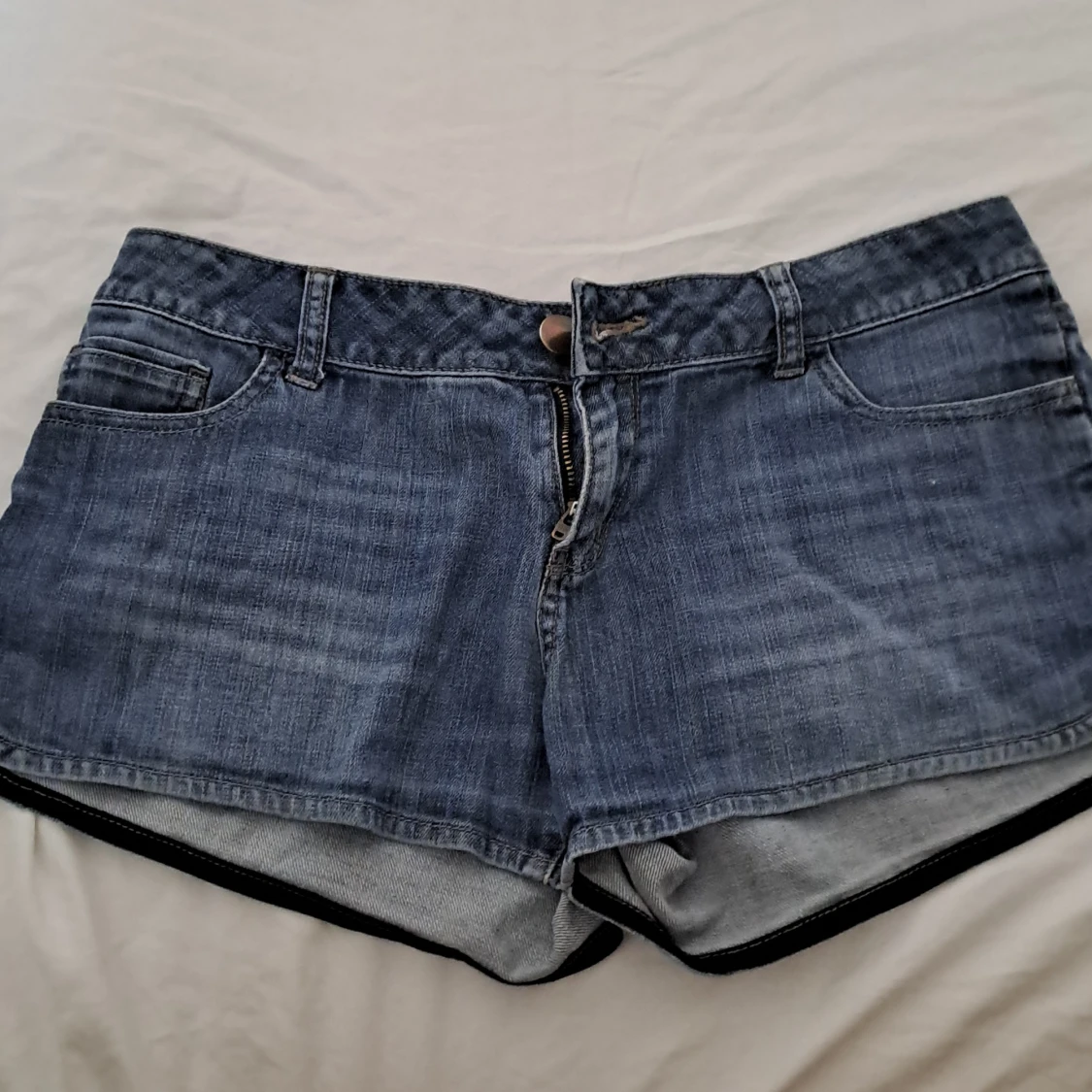 Basic Low waist jeans shorts 
