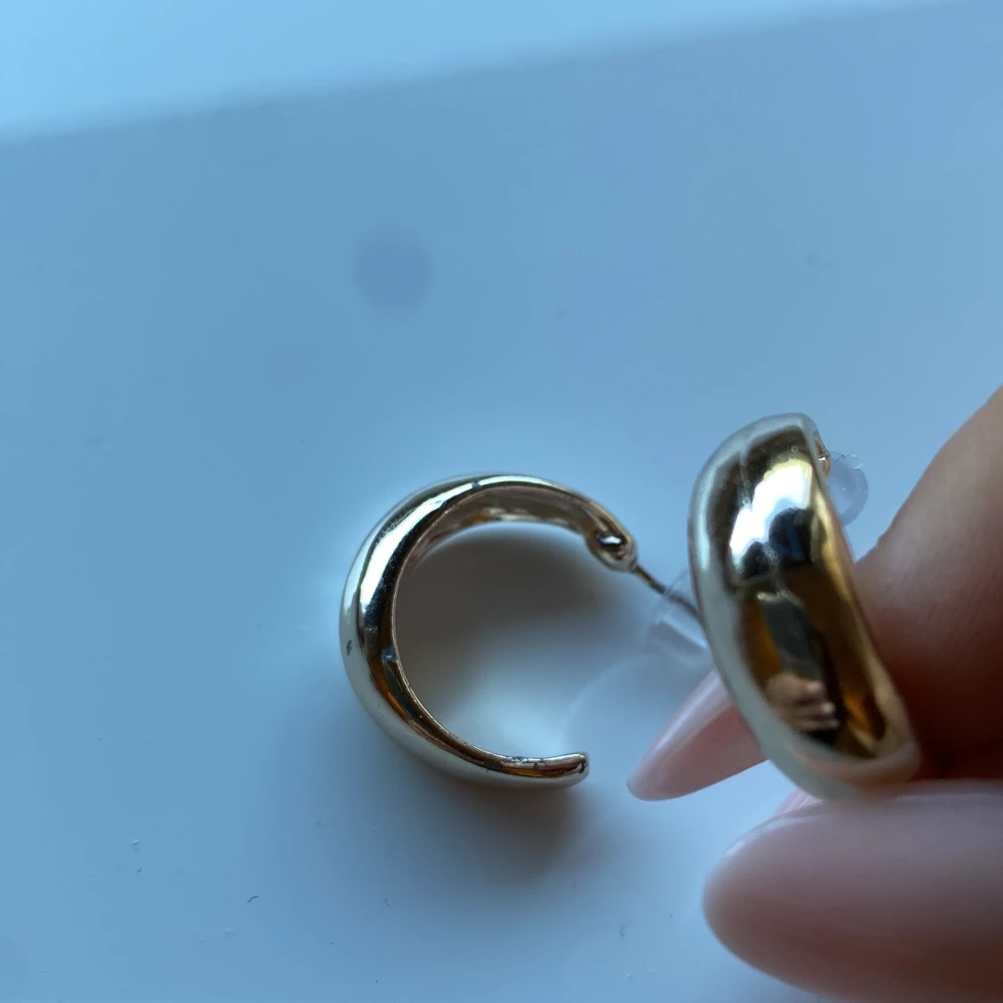 Guldiga örhängen - 2