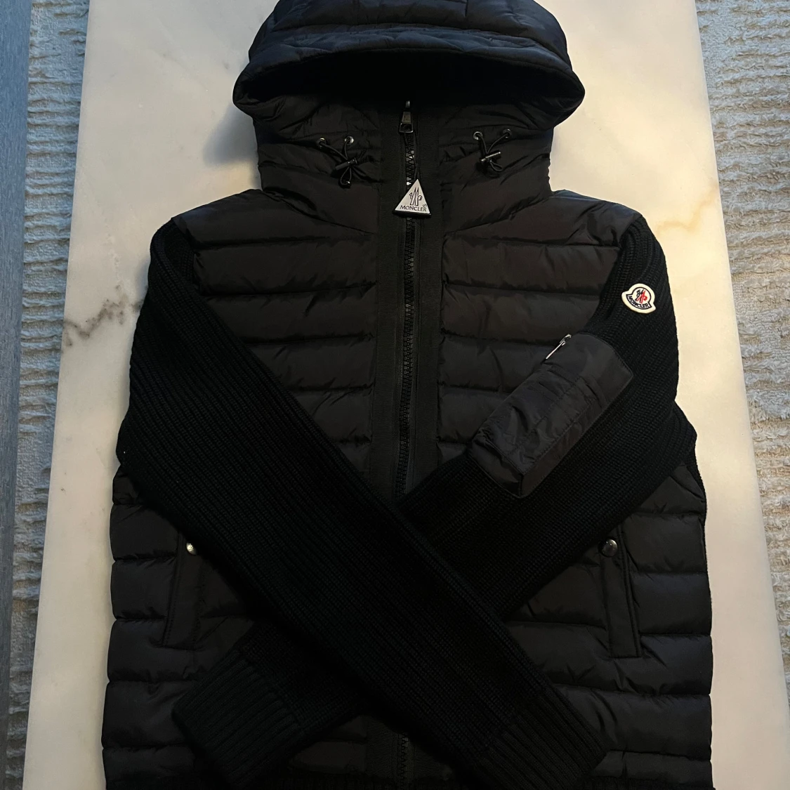 Cardigan med luva från Moncler - 1