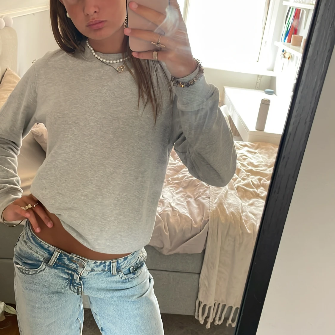 Grå basic sweatshirt 