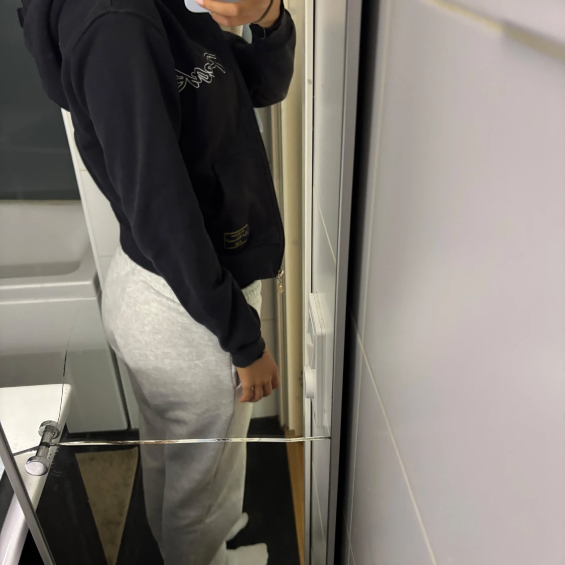 Svart hoodie från Peak Performance - 2