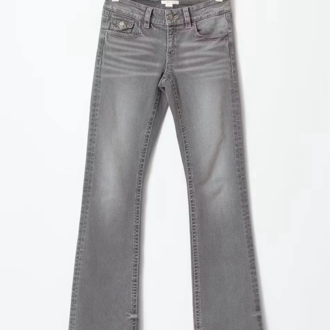 Grå bootcut jeans med låg midja