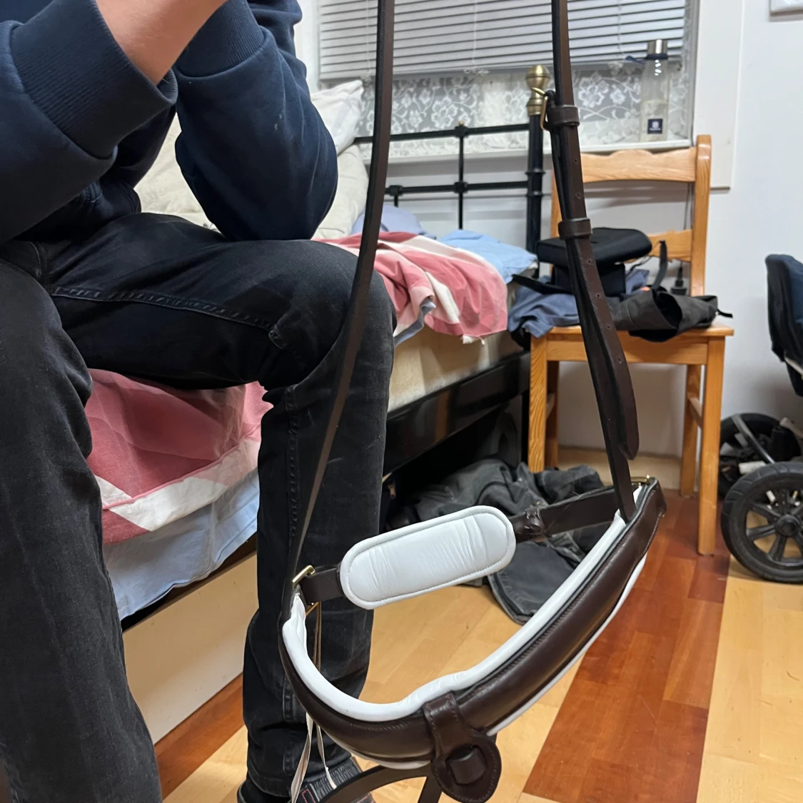 Brunt och vitt anatomiskt nosgrimma