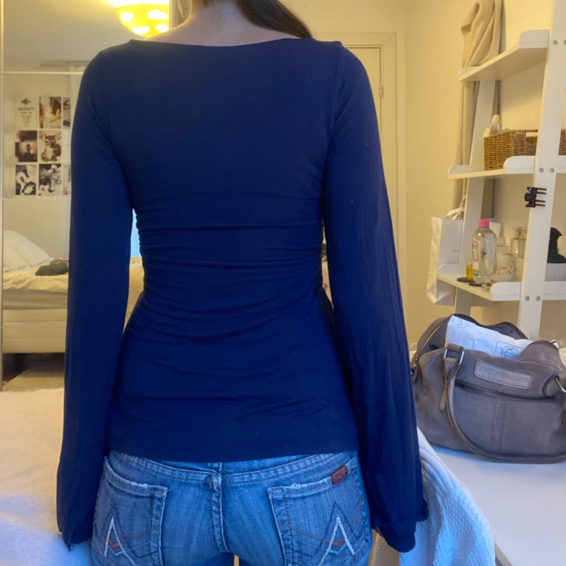 Mörkblå långärmad topp med knyt - 1