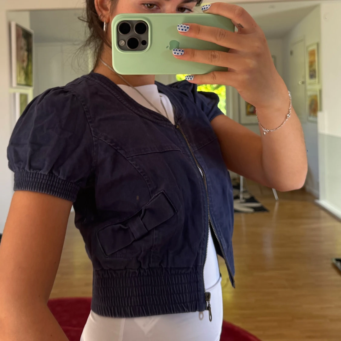 Mörkblå croppad jacka med puffärm - 1