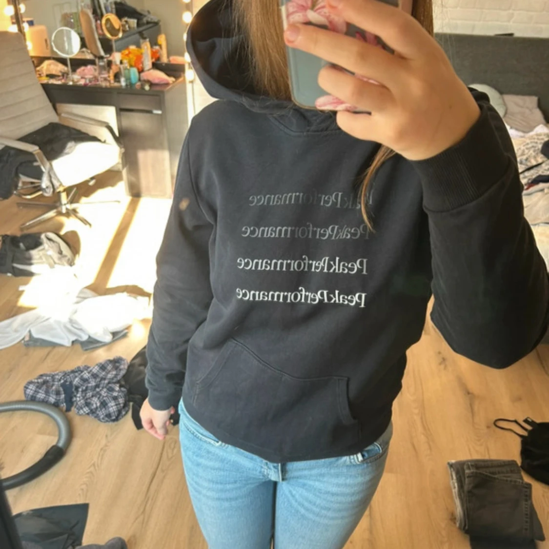 Svart hoodie Peak Performance