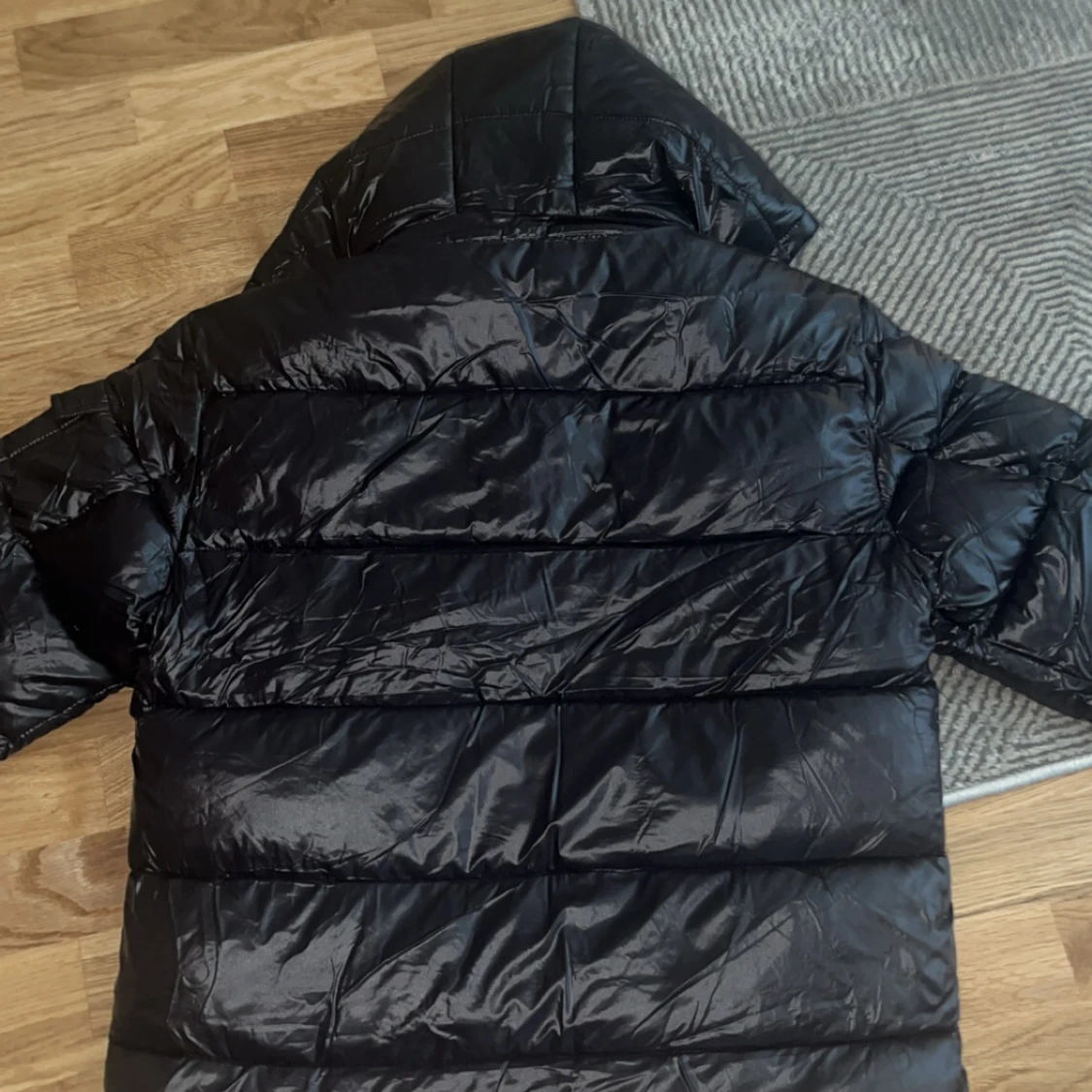 Svart Moncler Maya - 1