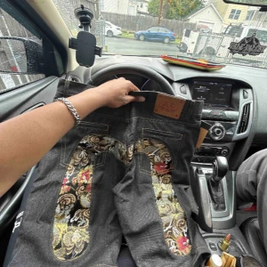 SVARTA EVISU JORTS  - Ny med prislapp! Evisu jorts!!