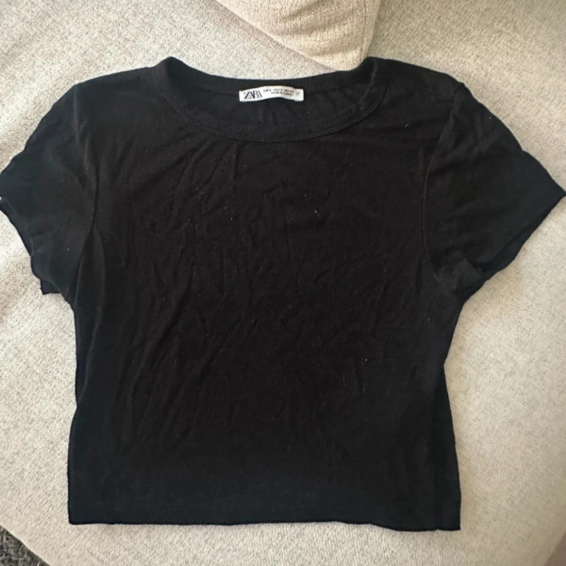 Svart croppad topp från Zara