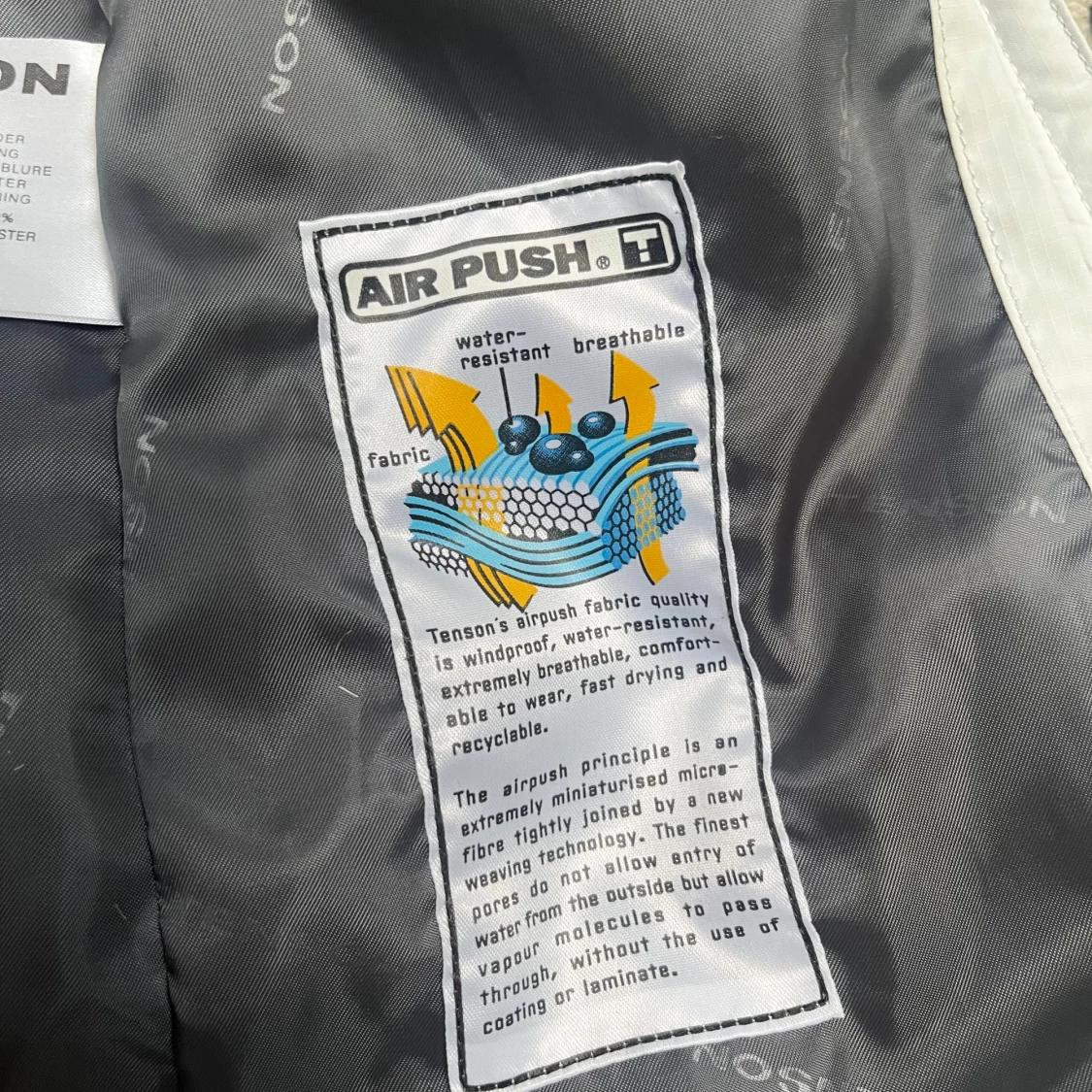 Vit dunväst från Tenson - 3