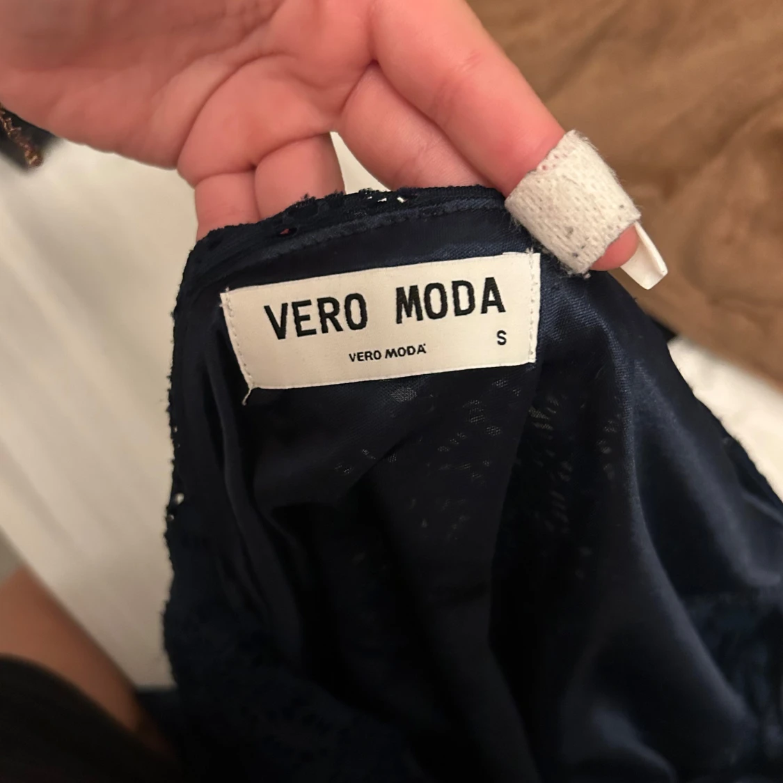 Mörkblå topp från Vero Moda - 2