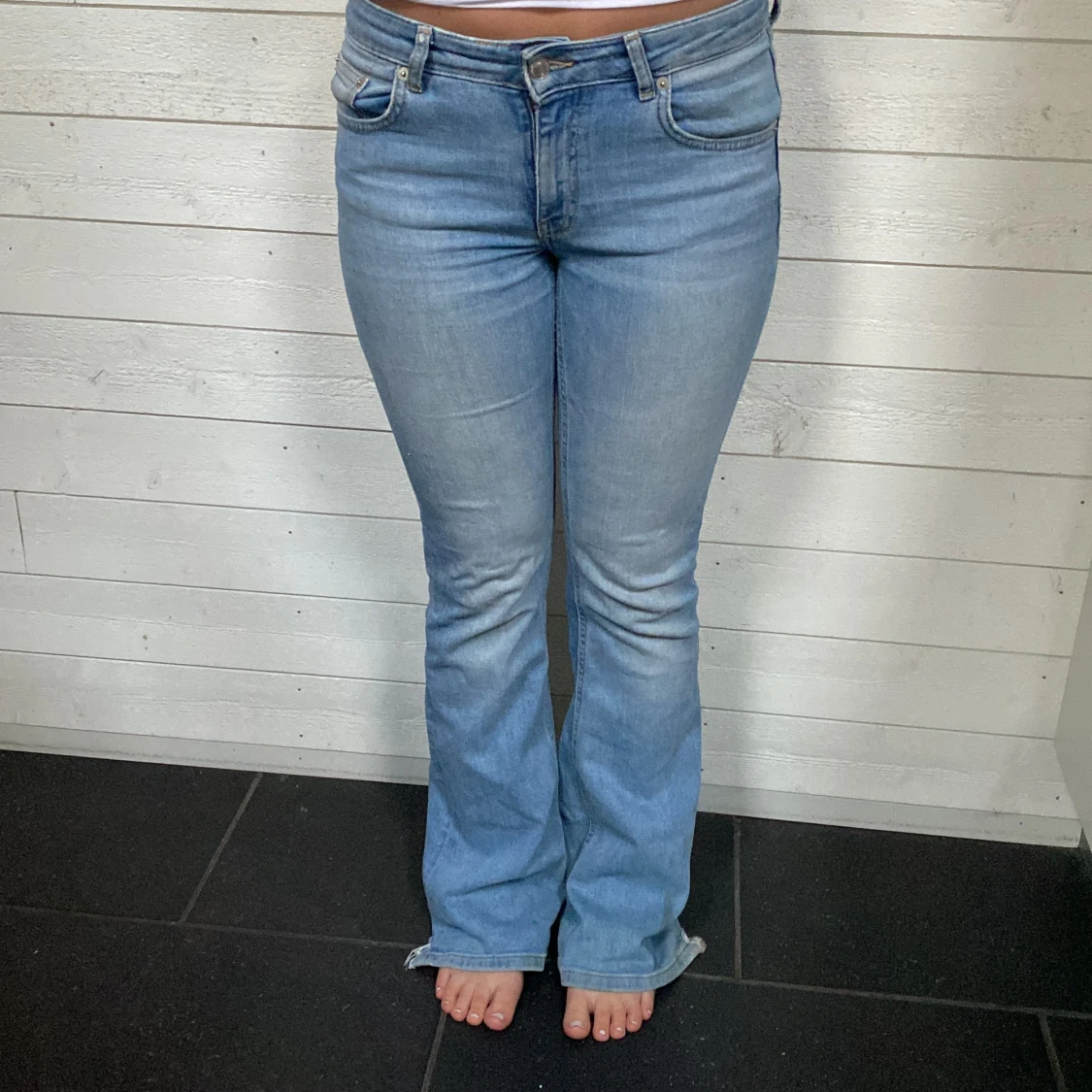 Bootcut jeans i ljusblå denim från lager 157 