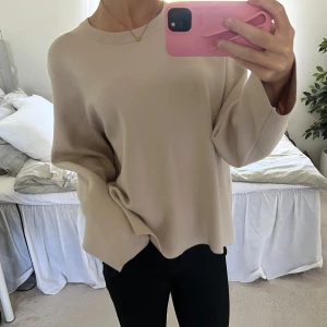 Finstickad tröja  - oanvänd💗💗passar xs-m!