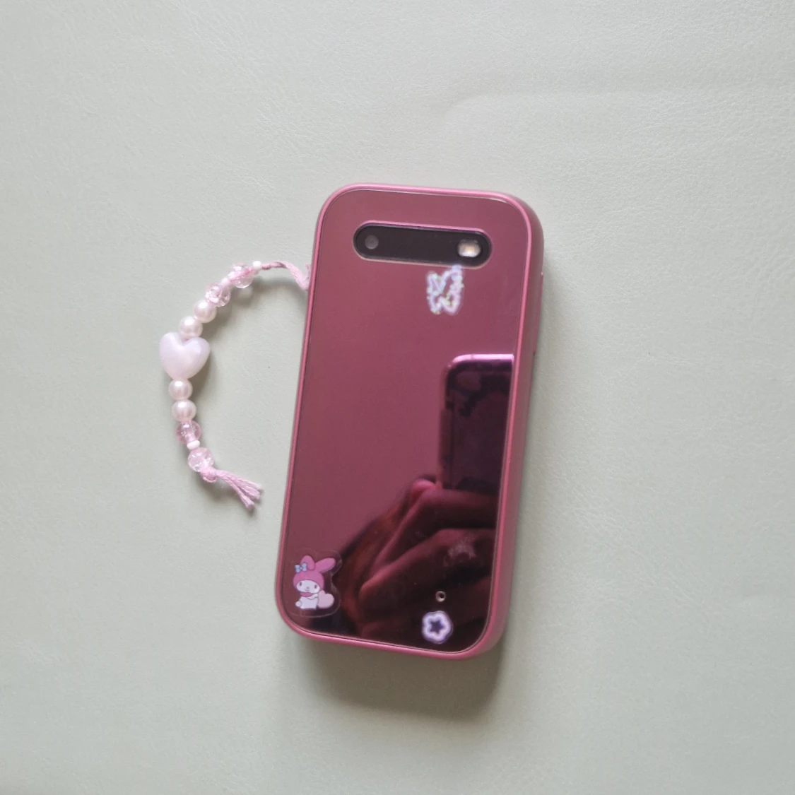 Nokia HMD 2660 Flip - 1