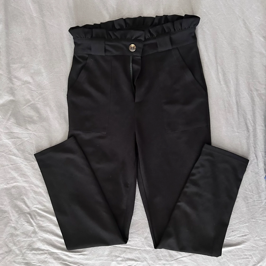 Svarta högmidjade byxor från Shein