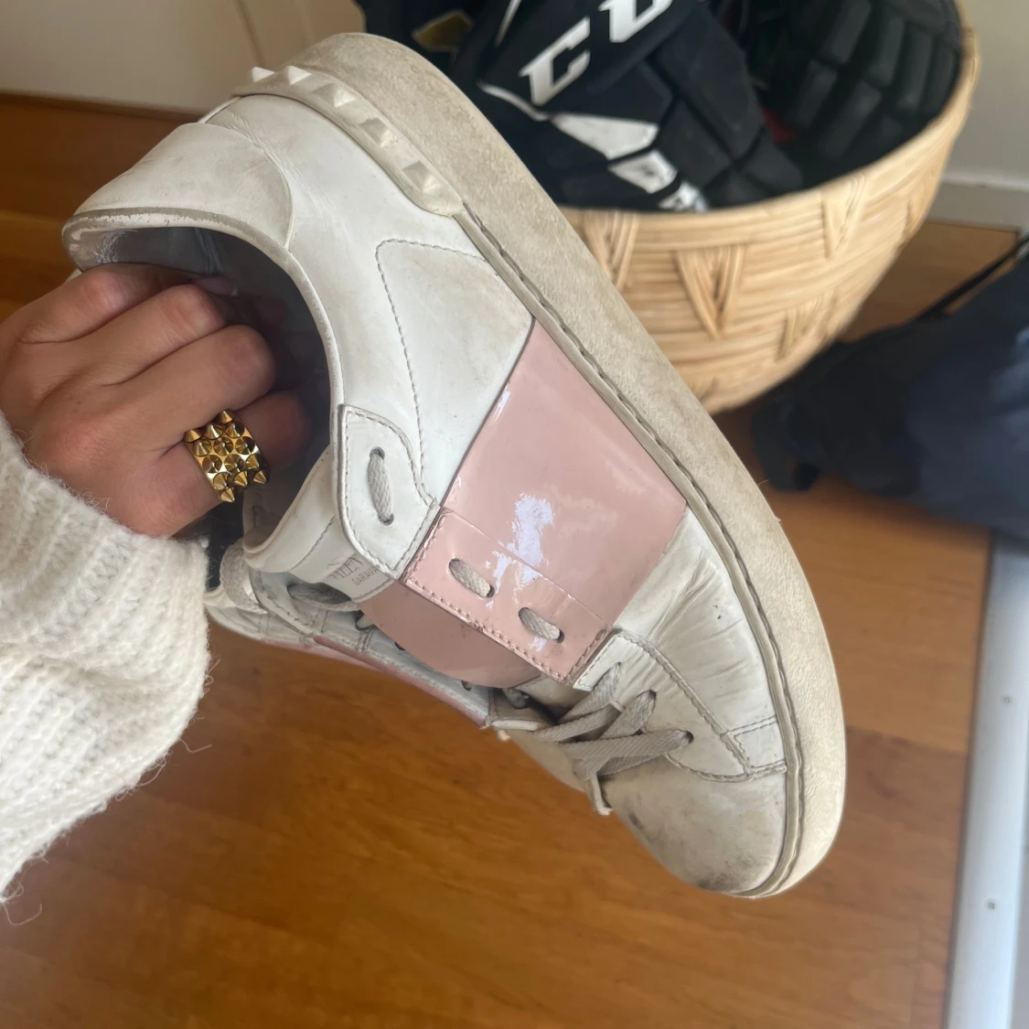 Valentino Open sneakers med rosa detalj - 3