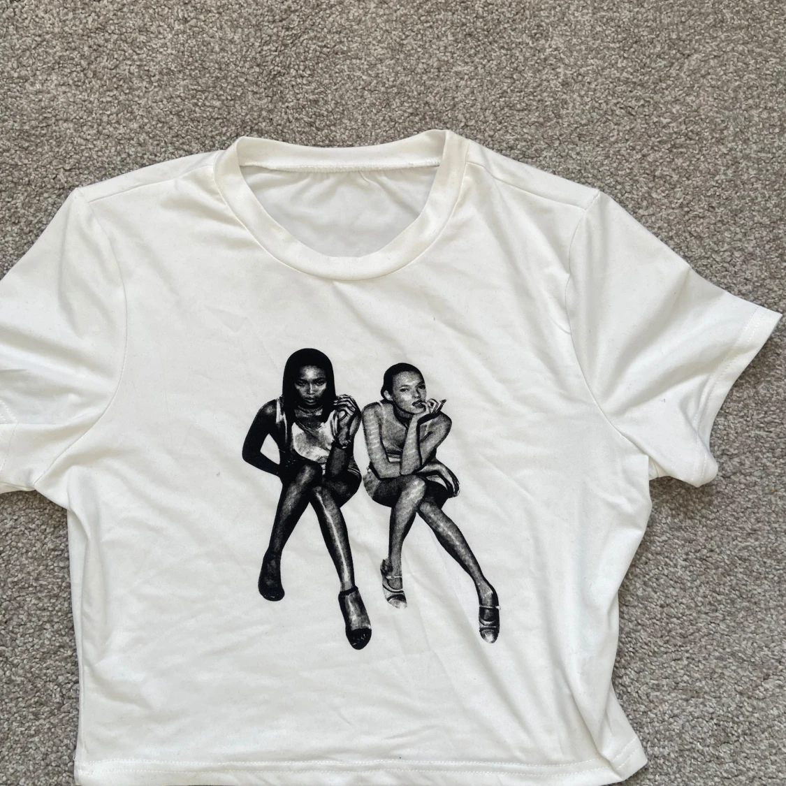 Vit t-shirt med tryck