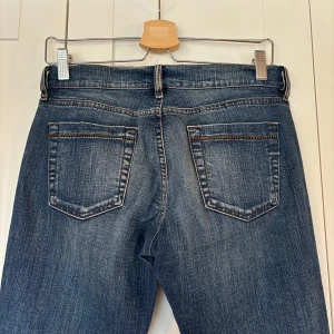 Lågmidjade  bootcut jeans Diesel - Supersnygga blåa bootcut jeans från Diesel👖🫐🥿