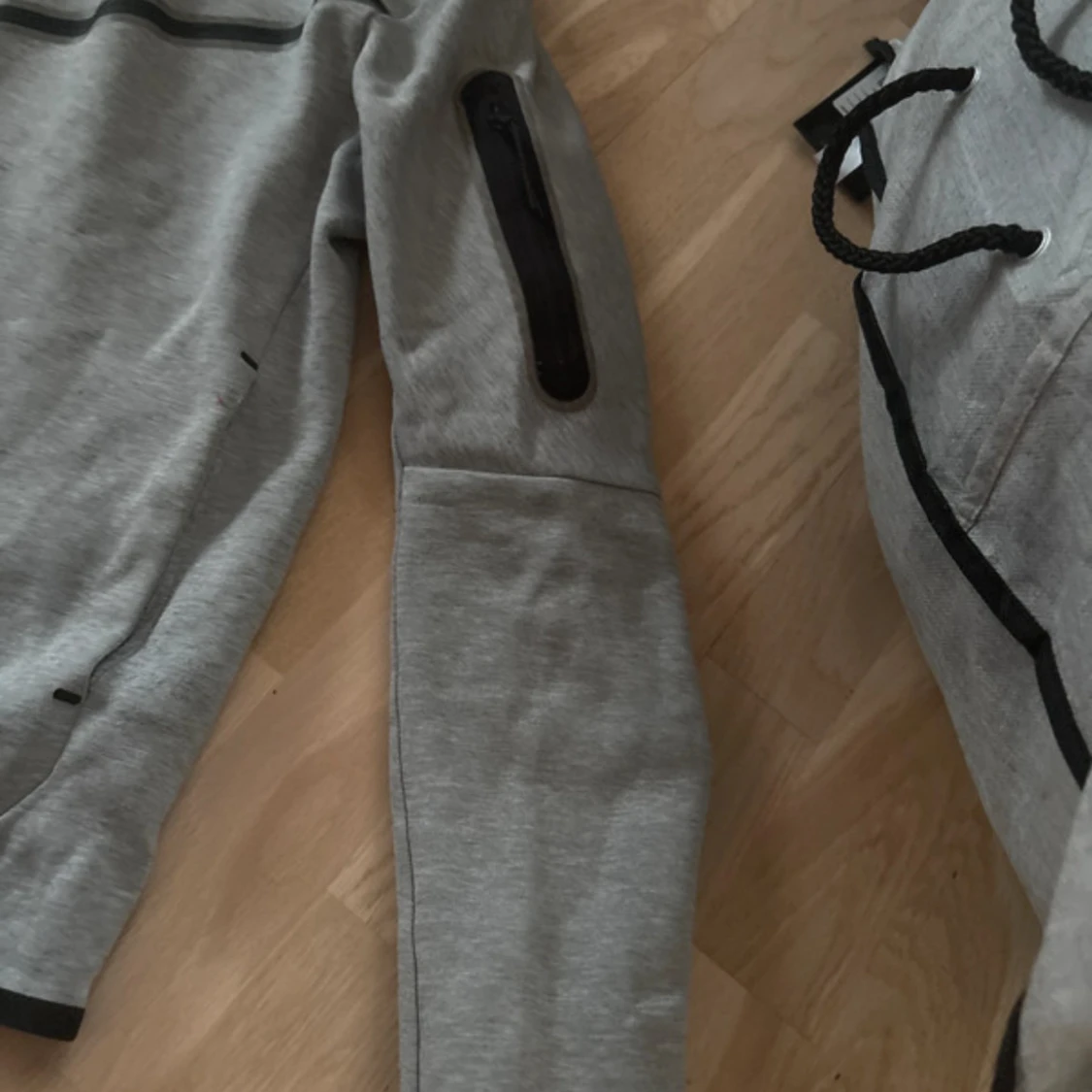 nike tech fleece - 1