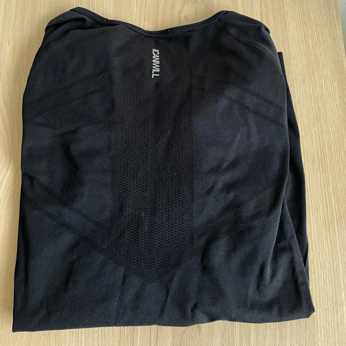 Define Seamless T-shirt från ICIW - 2